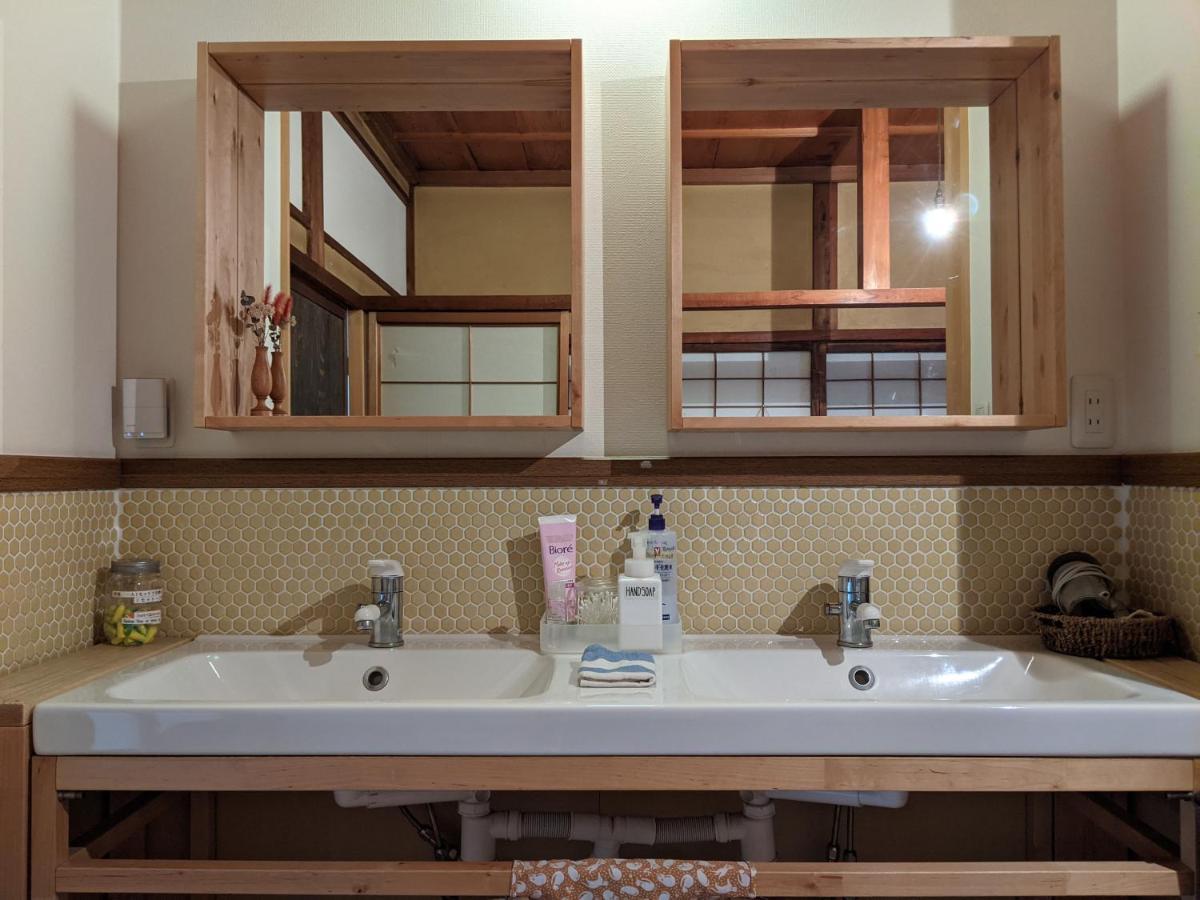 Guesthouse Tomaru Takayama  Ngoại thất bức ảnh