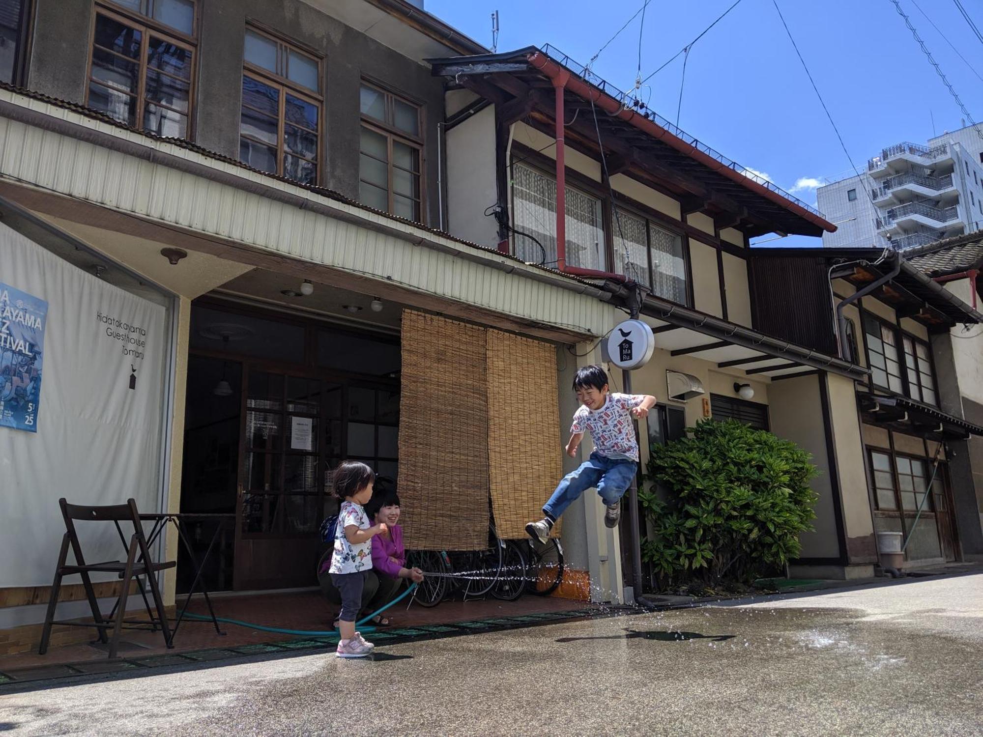 Guesthouse Tomaru Takayama  Ngoại thất bức ảnh